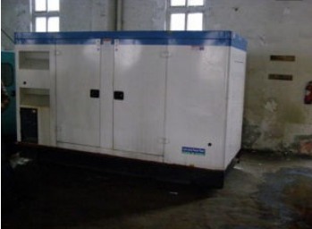 克孜勒苏柯尔克孜康明斯150kw大型柴油二手发电机组 克孜勒苏柯尔克孜康明斯150kw大型柴油二手发电机组